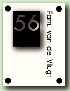 Perspex mat wit naamplaten met zwart huisnummer