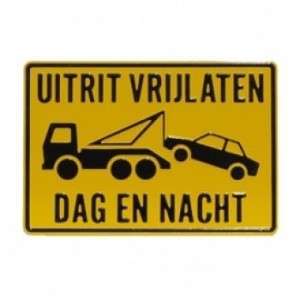 Tekstbord Uitrit vrijlaten dag en nacht